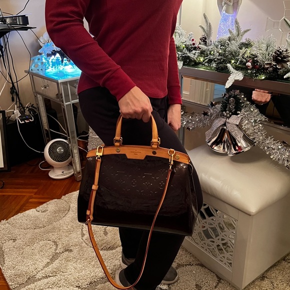 Louis Vuitton MM Brea Shoulder Bag - Picture 9 of 9